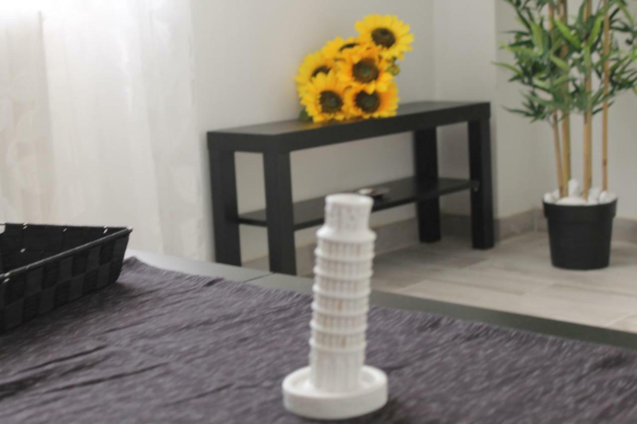 Pisa Apartment Tower Екстер'єр фото